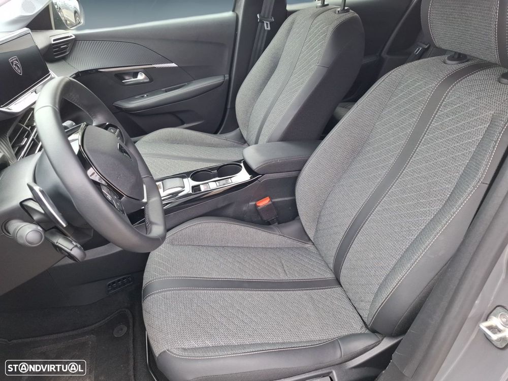 Peugeot 208 1.2 Hybrid Allure e-DCS6 - 11