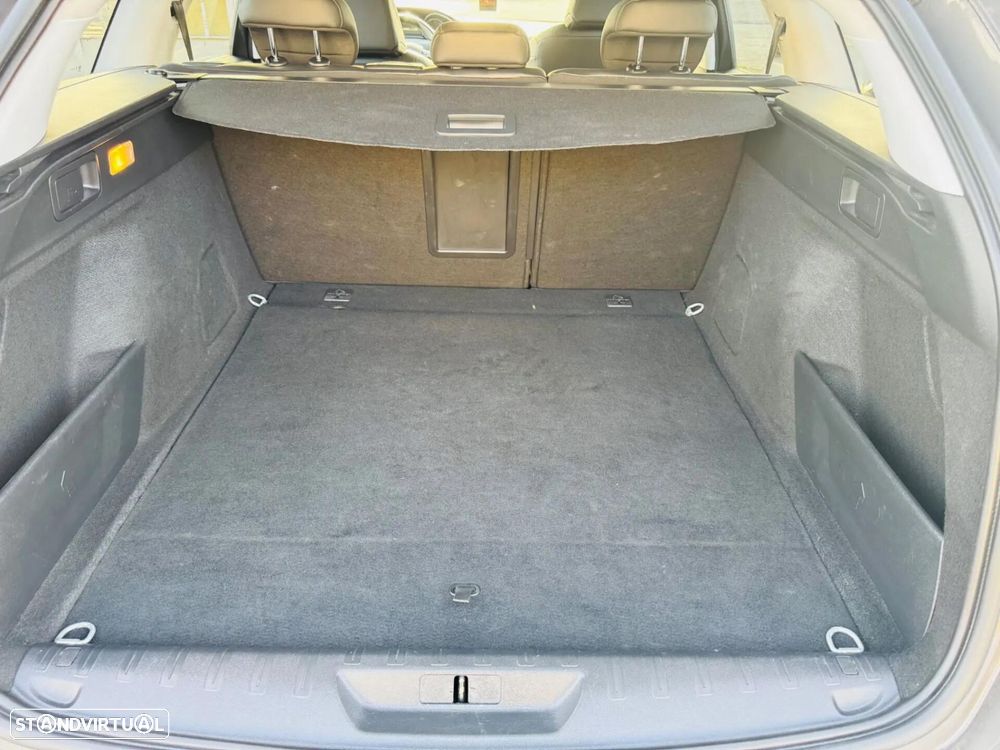 Peugeot 308 SW 1.5 BlueHDi Allure - 30
