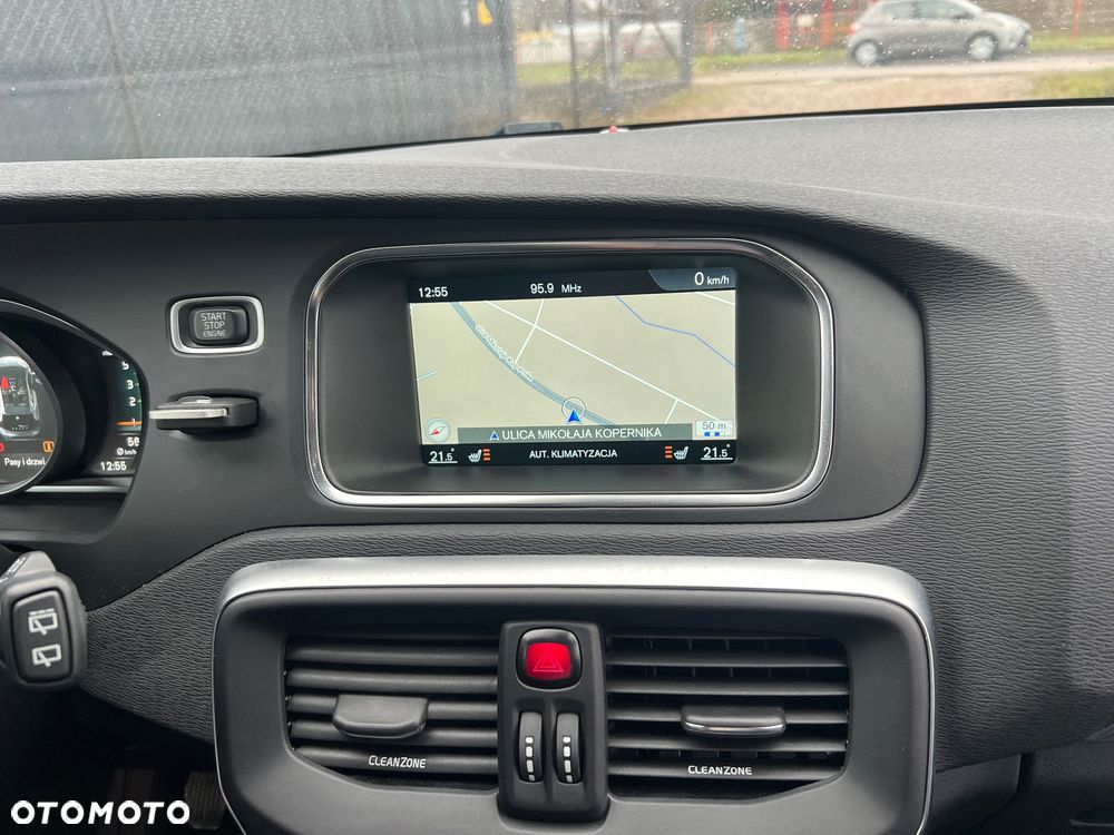 Volvo V40 D3 Momentum - 16