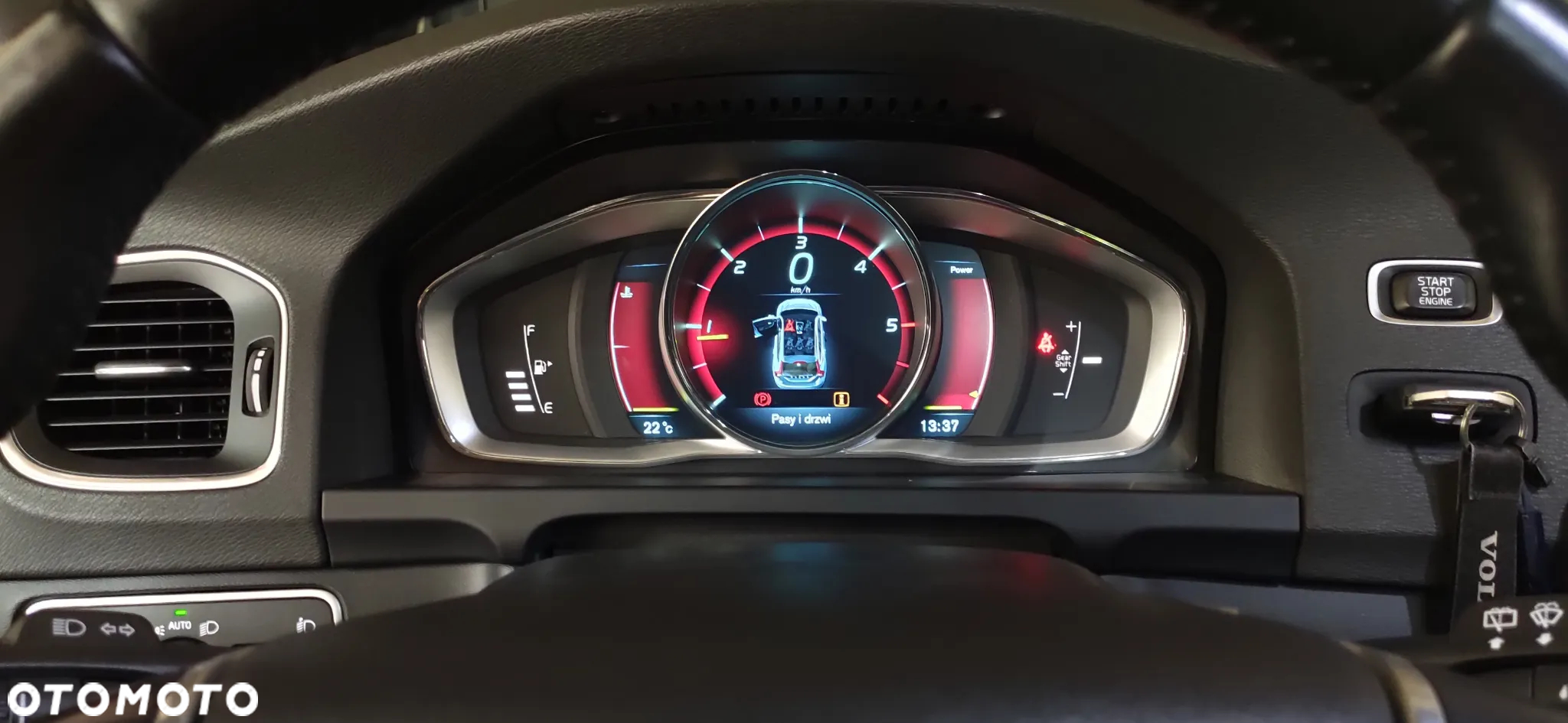 Volvo V60 D2 Momentum - 8
