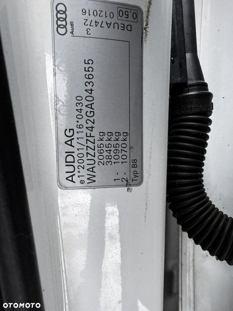 Audi A4 Limousine - 17