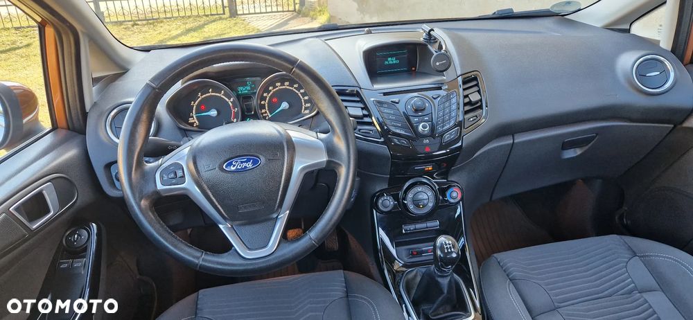Ford Fiesta 1.0 Champions Edition - 21
