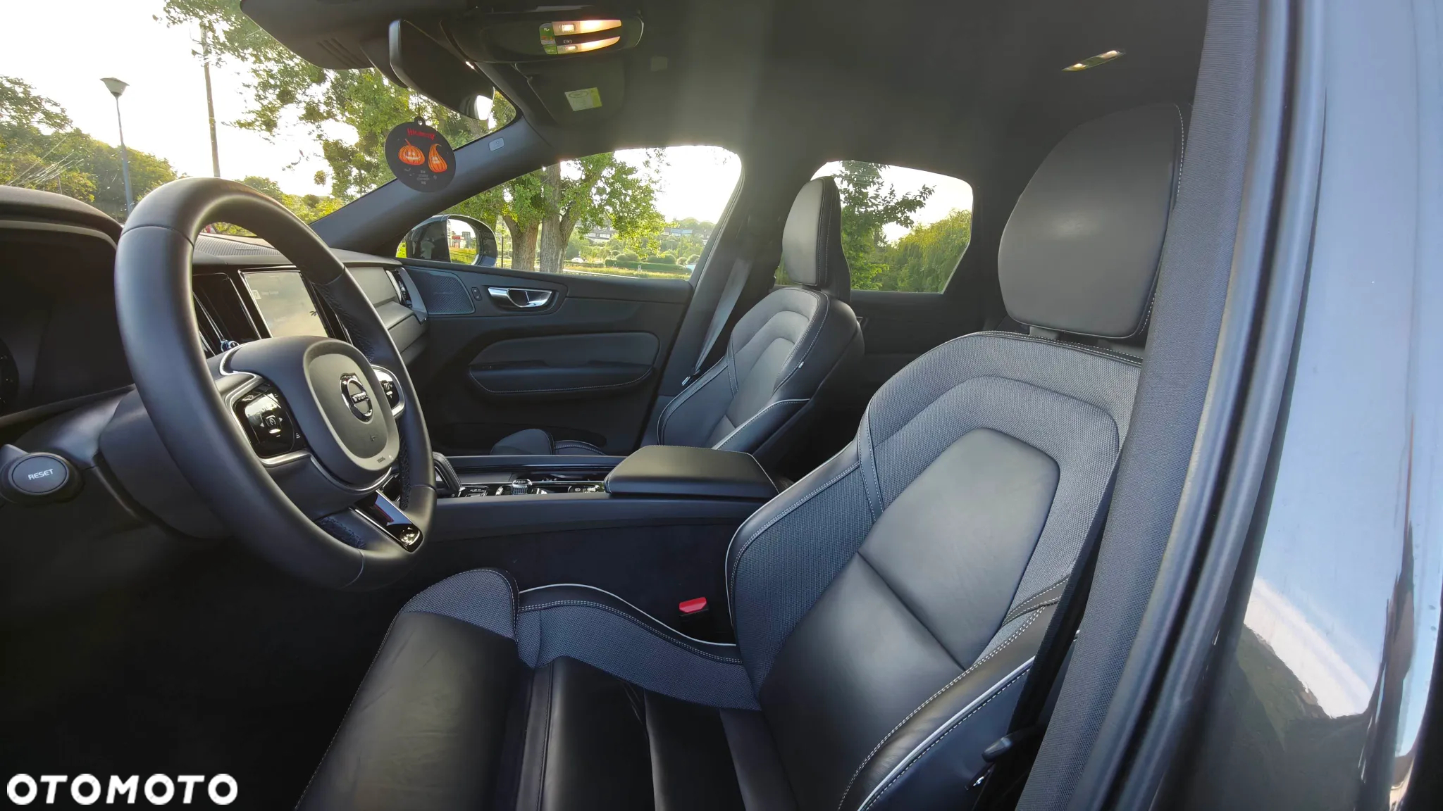 Volvo XC 60 B4 D AWD Geartronic RDesign - 16