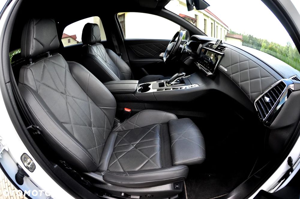 DS Automobiles DS 7 Crossback - 26