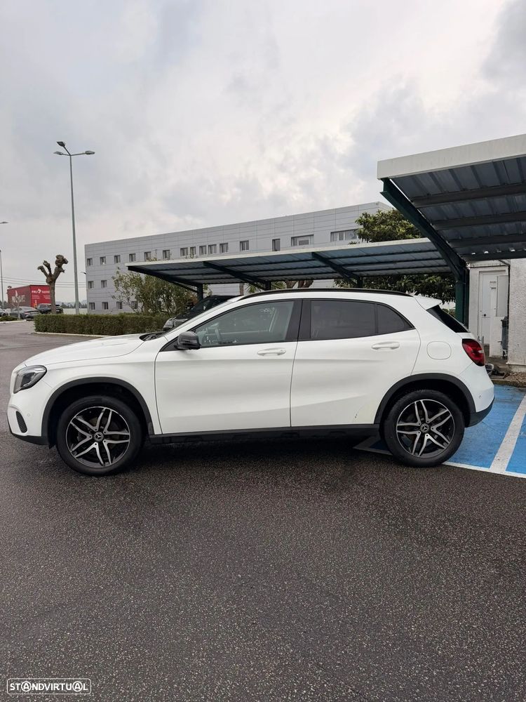 Mercedes-Benz GLA 180 - 3