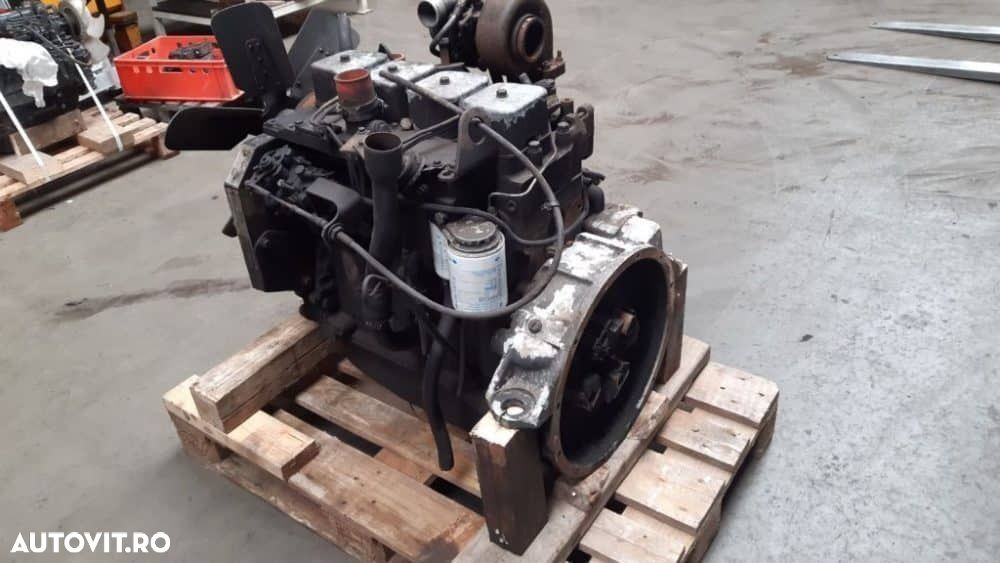 Motor case 4t-39065 si piese pentru motoarele case - 1