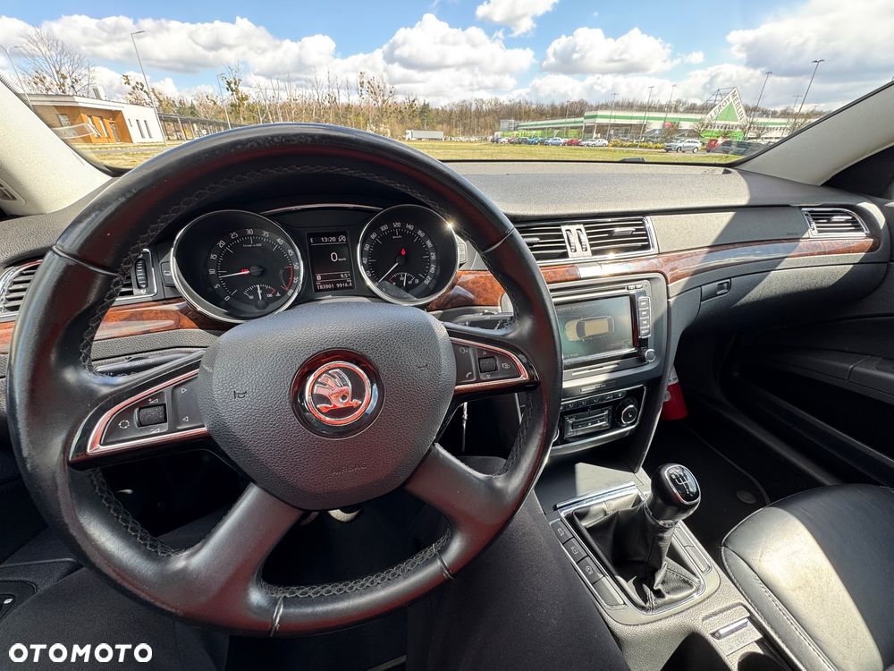 Skoda Superb Combi 1.6 TDI GreenLine - 7