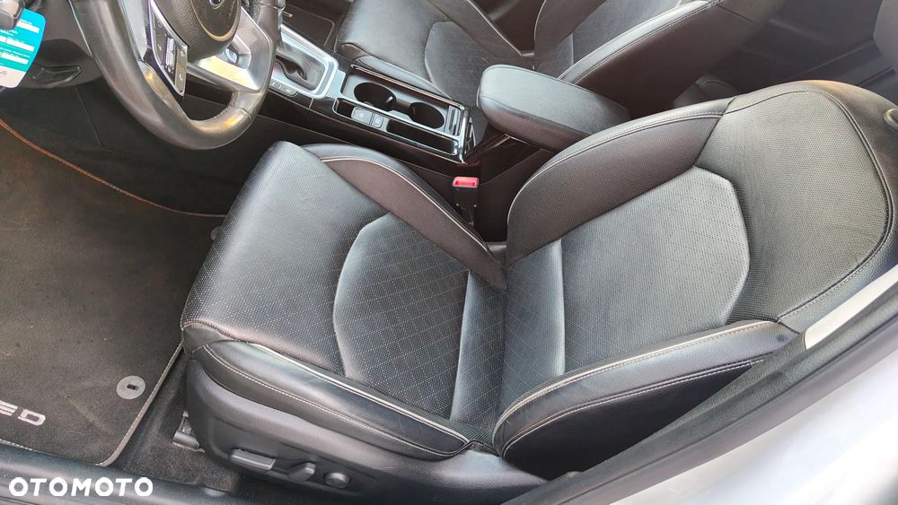 Kia Ceed 1.6 GDI PHEV L Business Line DCT - 11