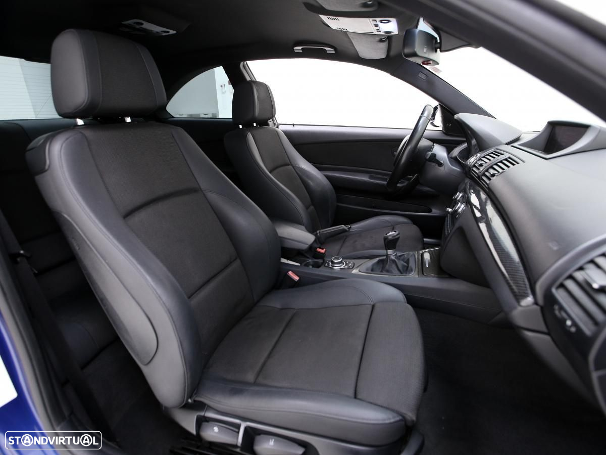 BMW 123 d Cabrio Limited Edition Lifestyle c/ M Sport Pack - 9
