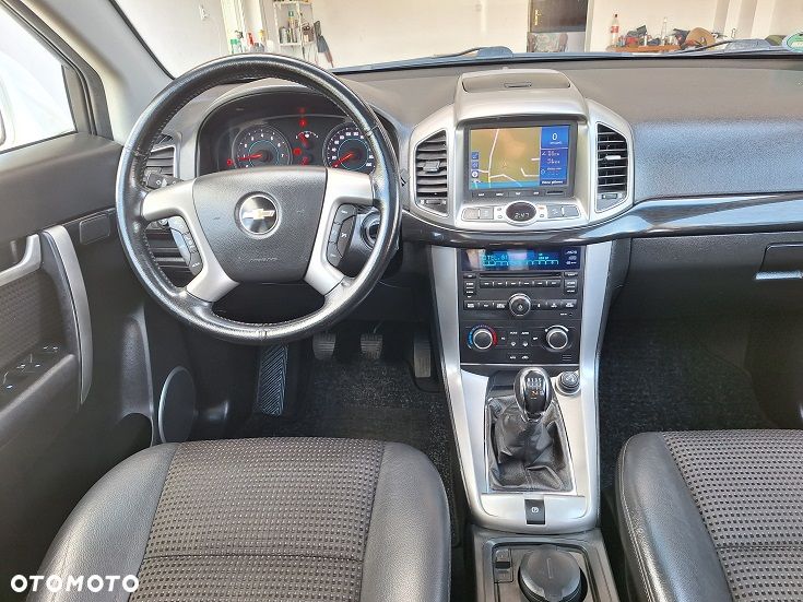 Chevrolet Captiva 2.4 2WD Travel Edition - 21