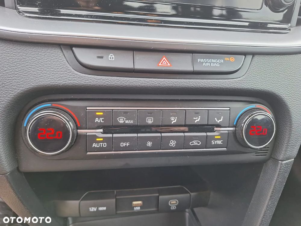 Kia Ceed 1.5 T-GDI M - 17