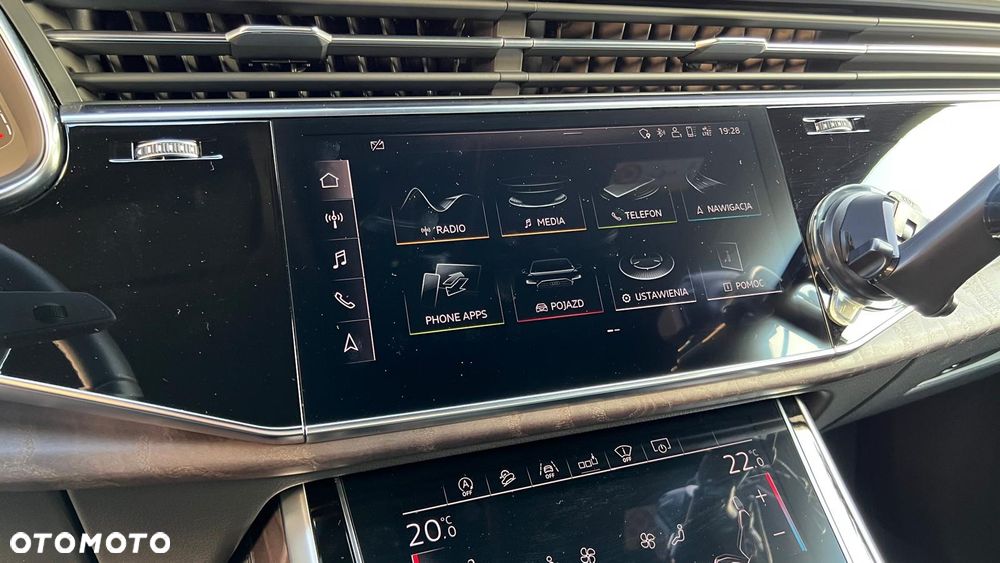 Audi Q8 - 17