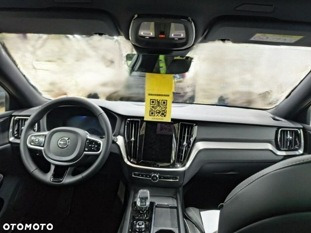 Volvo V60 B4 B DKG Ultra Dark - 15