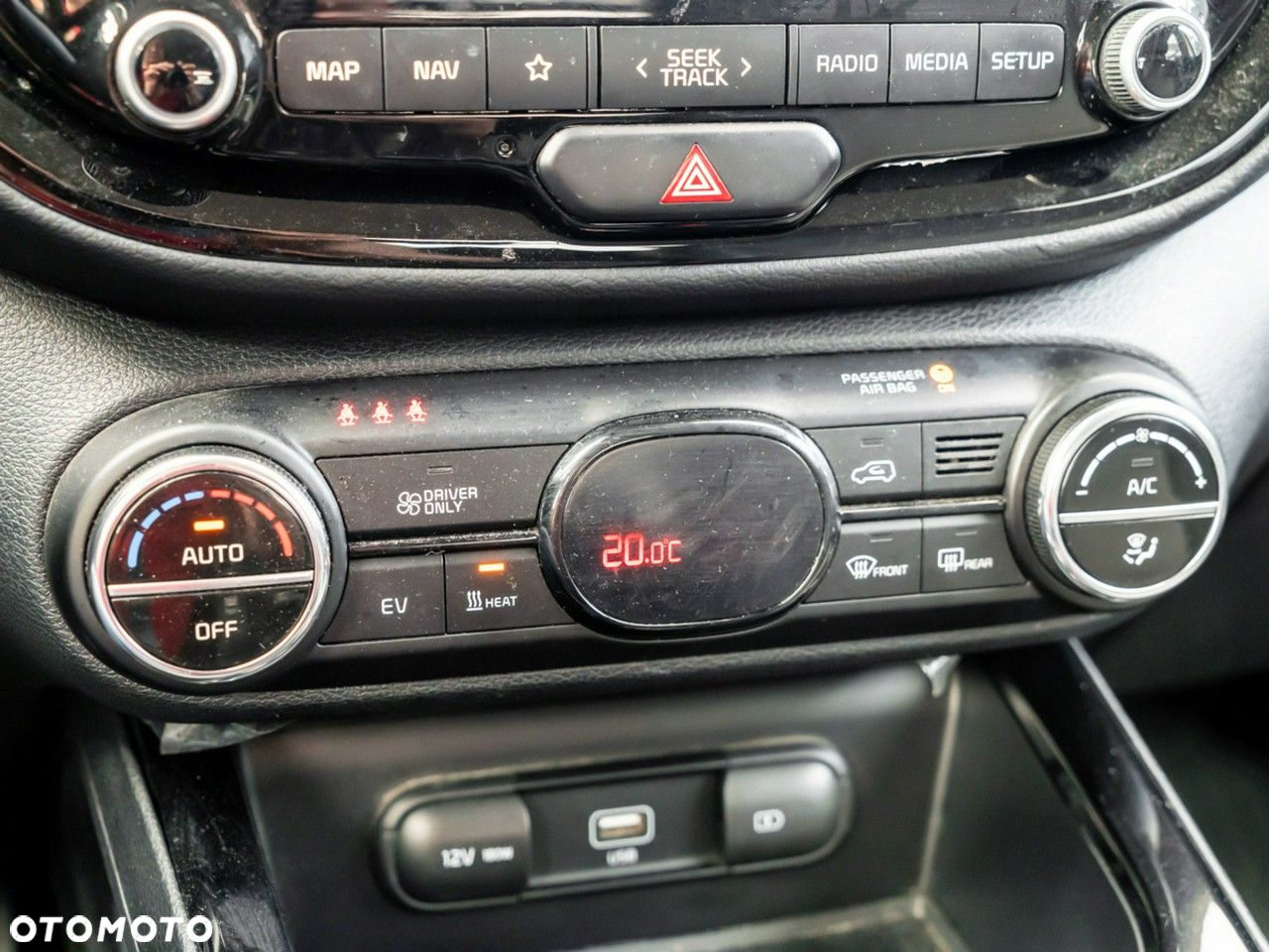 Kia Soul e-Soul 64kWh L - 27