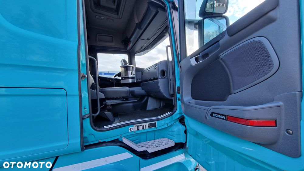Scania R520 V8 HIAB LOGLIFT - 26