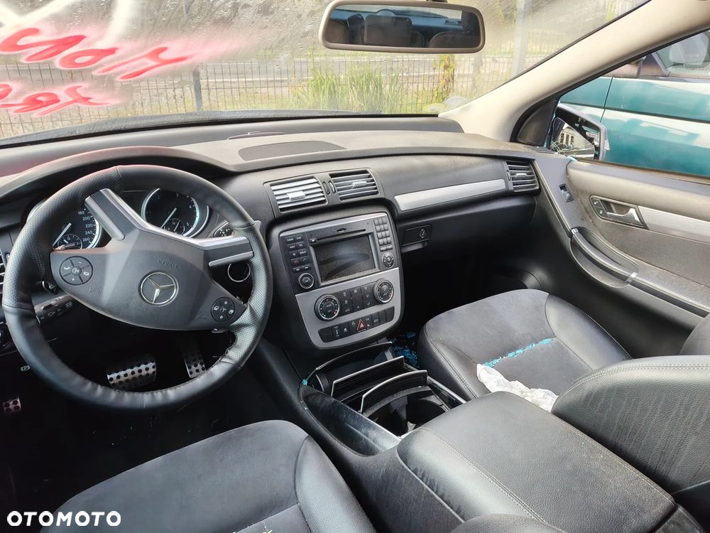 Mercedes-Benz Klasa R 350 CDI 4-Matic - 22