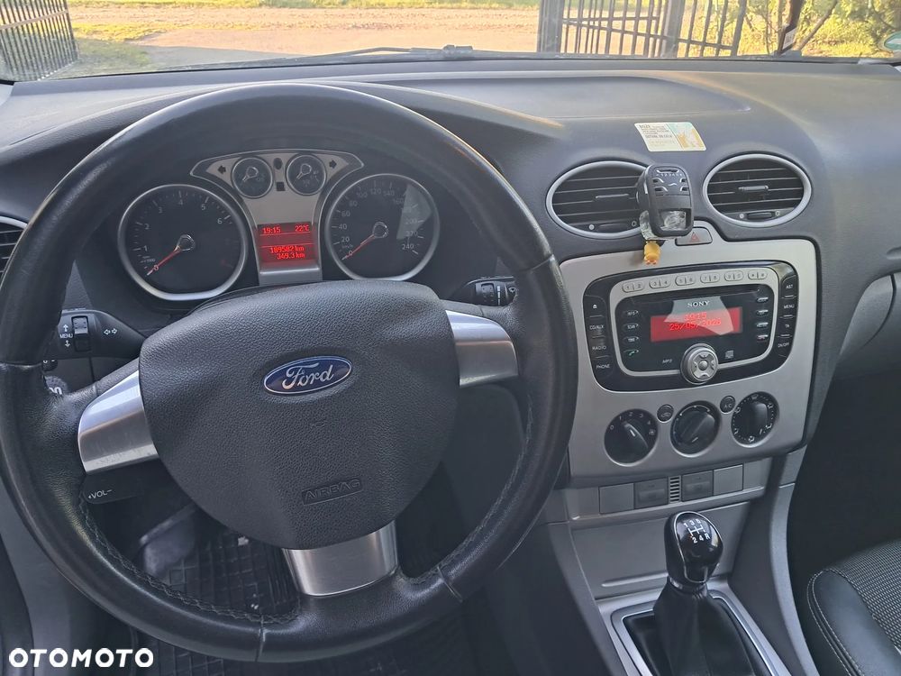 Ford Focus 1.8 Silver Magic - 6