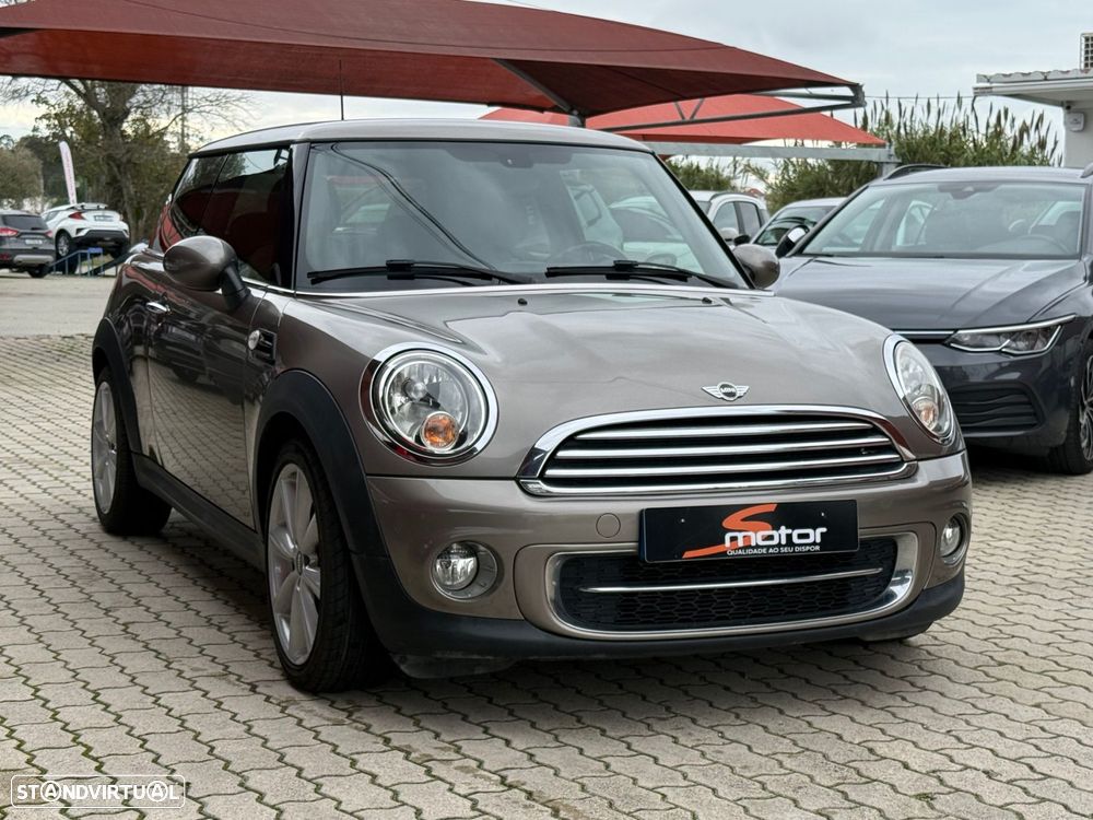 MINI 3 Portas Cooper D - 2