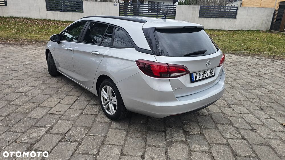 Opel Astra 1.6 CDTI Essentia - 4