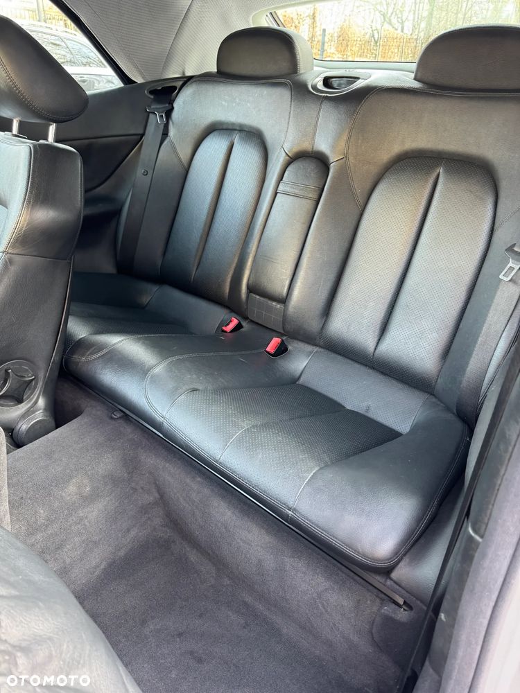 Mercedes-Benz CLK - 14