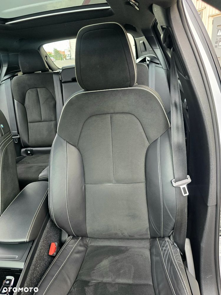 Volvo XC 40 - 21