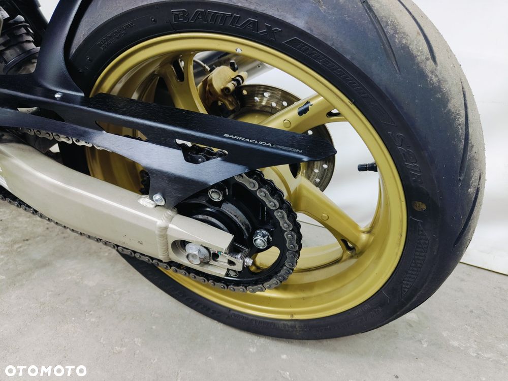 Honda Hornet - 24