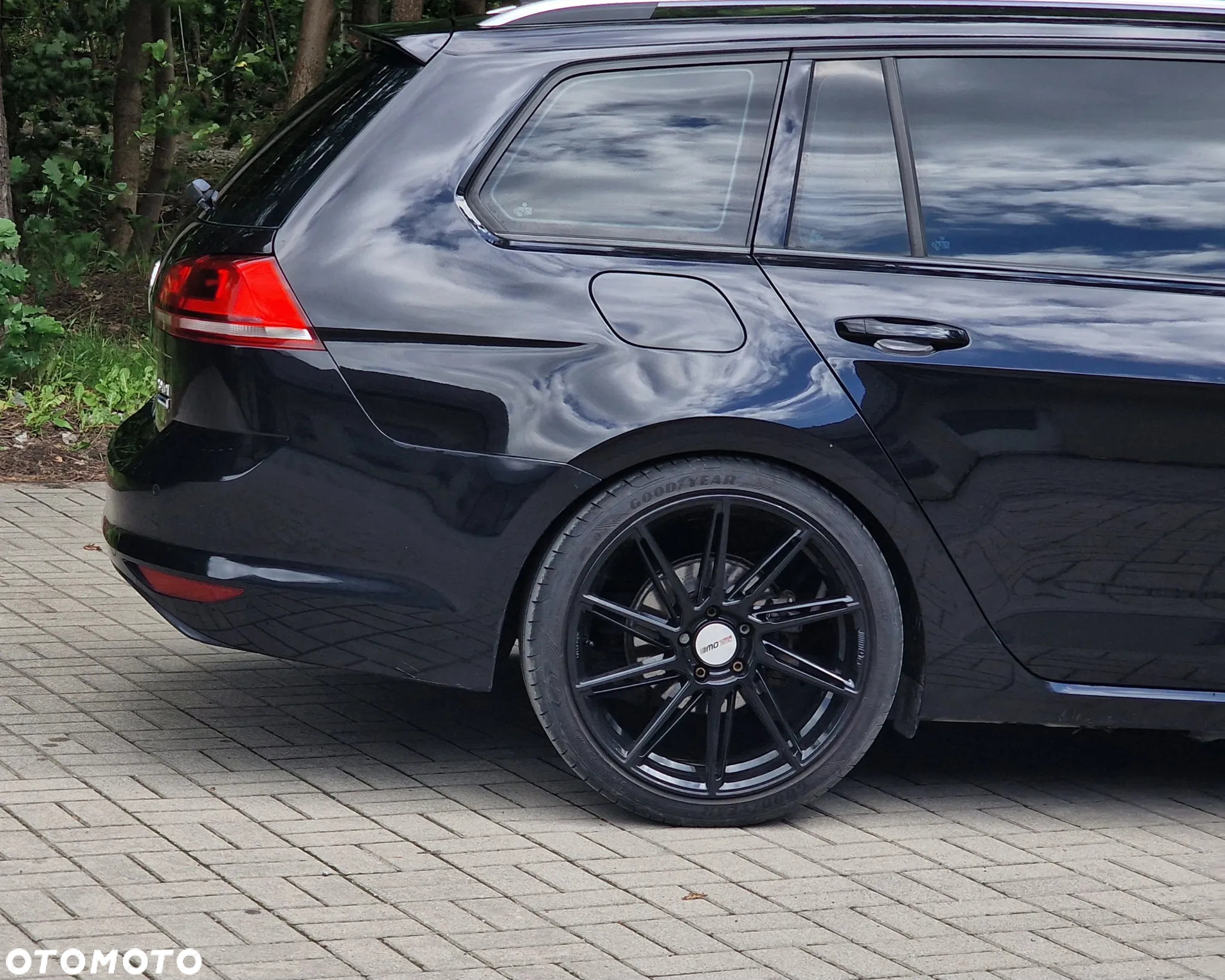 Volkswagen Golf - 8