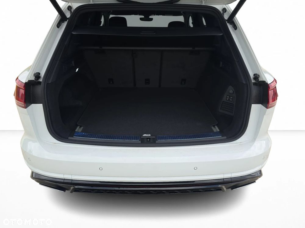 Volkswagen Touareg 3.0 V6 TDI 4Motion R-Line - 11