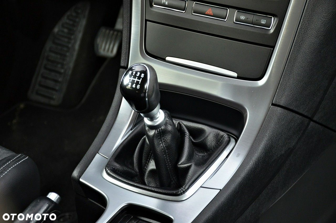 Ford Mondeo - 21