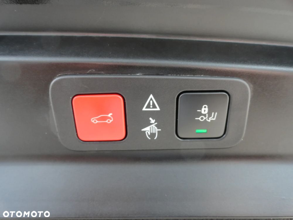 Peugeot 5008 1.5 BlueHDi GT S&S EAT8 - 26