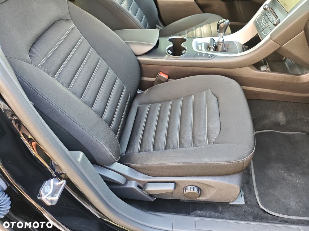Ford Mondeo 1.5 TDCi ECOnetic Start-Stopp Business Edition - 26