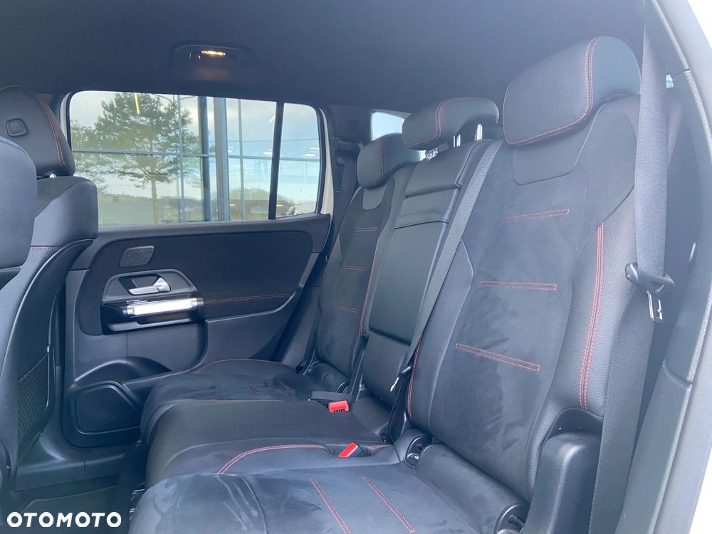 Mercedes-Benz GLB 200 AMG Line 7G-DCT - 9