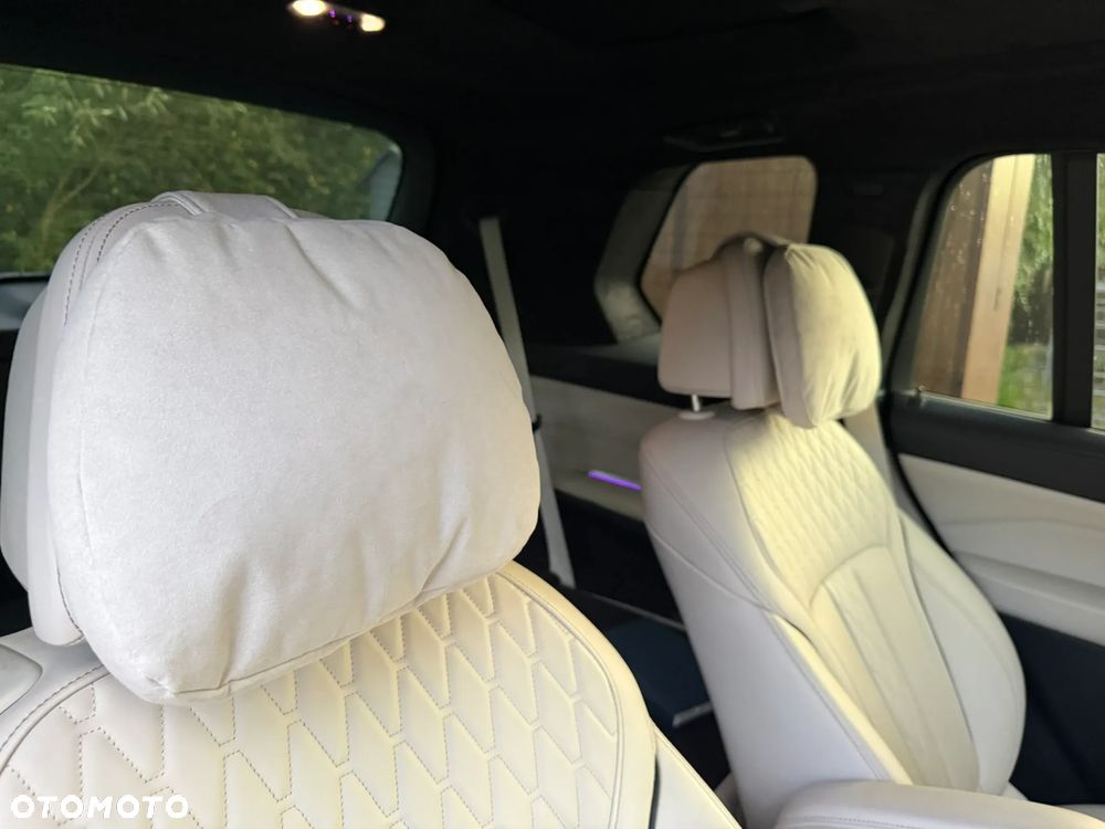 BMW X7 xDrive40d mHEV - 26