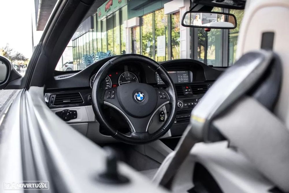 BMW 320 d Cabrio Auto - 31
