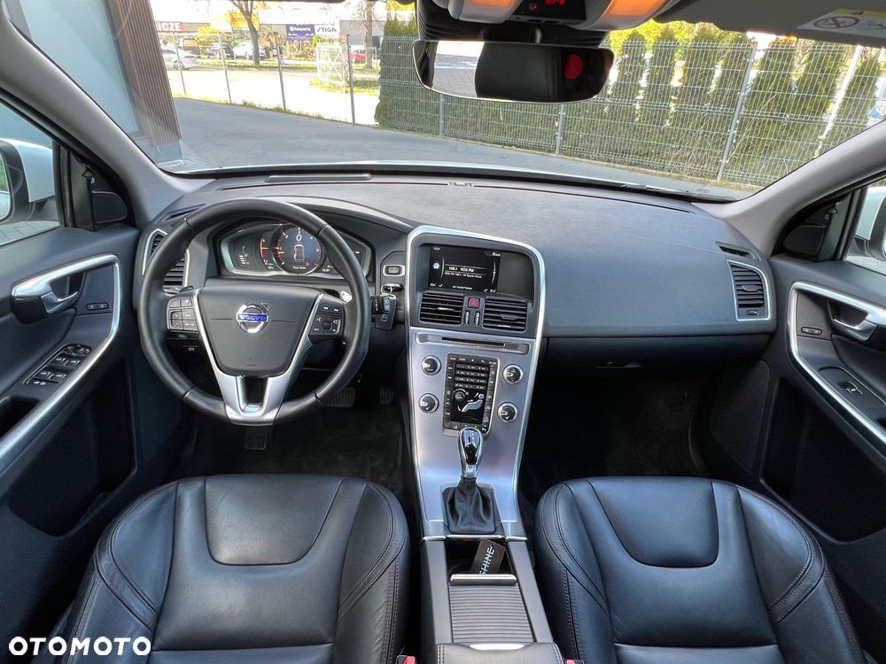 Volvo XC 60 D4 AWD Geartronic Summum - 15