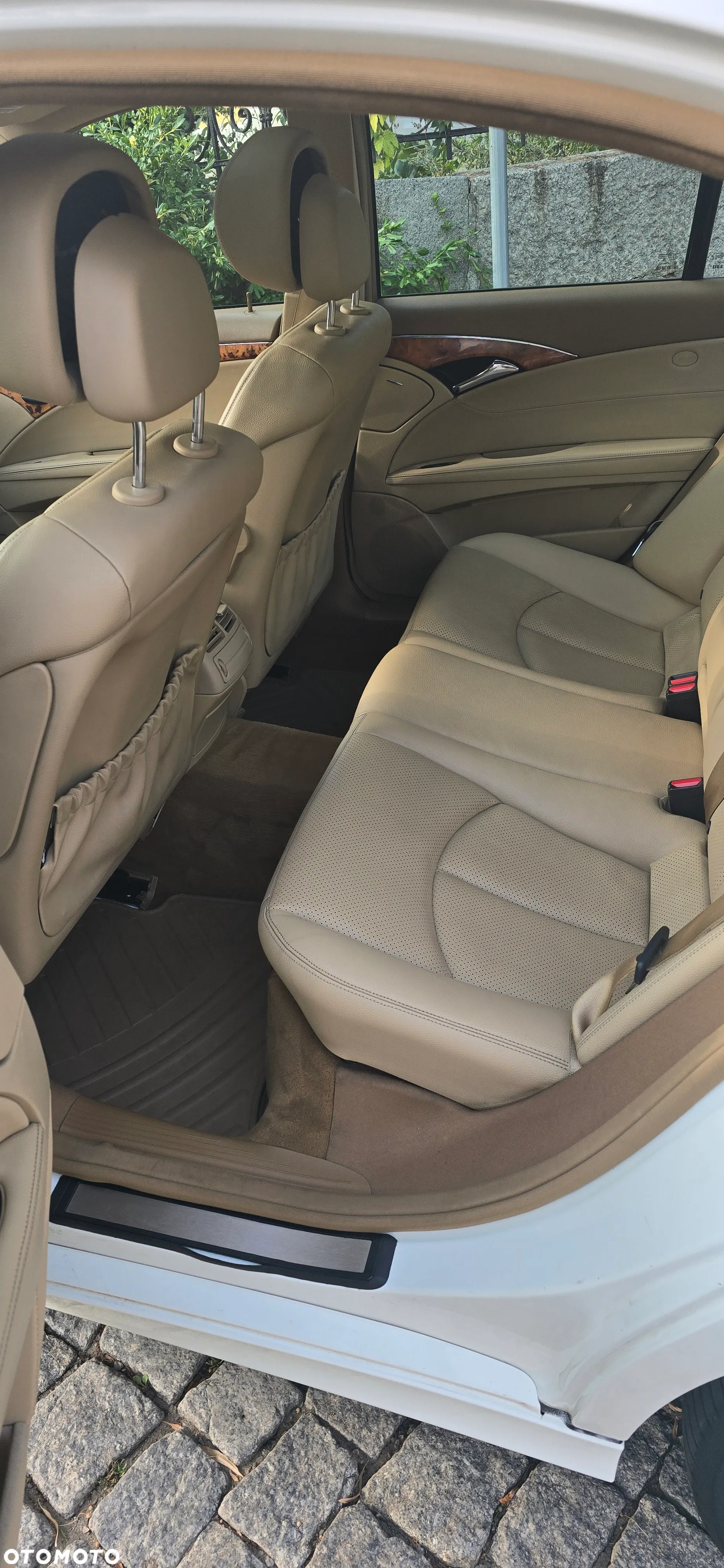 Mercedes-Benz Klasa E 350 4Matic 7G-TRONIC Avantgarde - 25