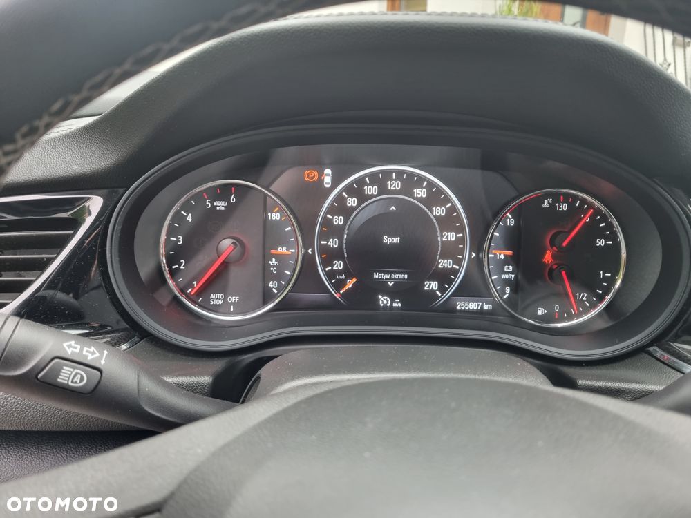 Opel Insignia 2.0 CDTI Cosmo S&S - 19