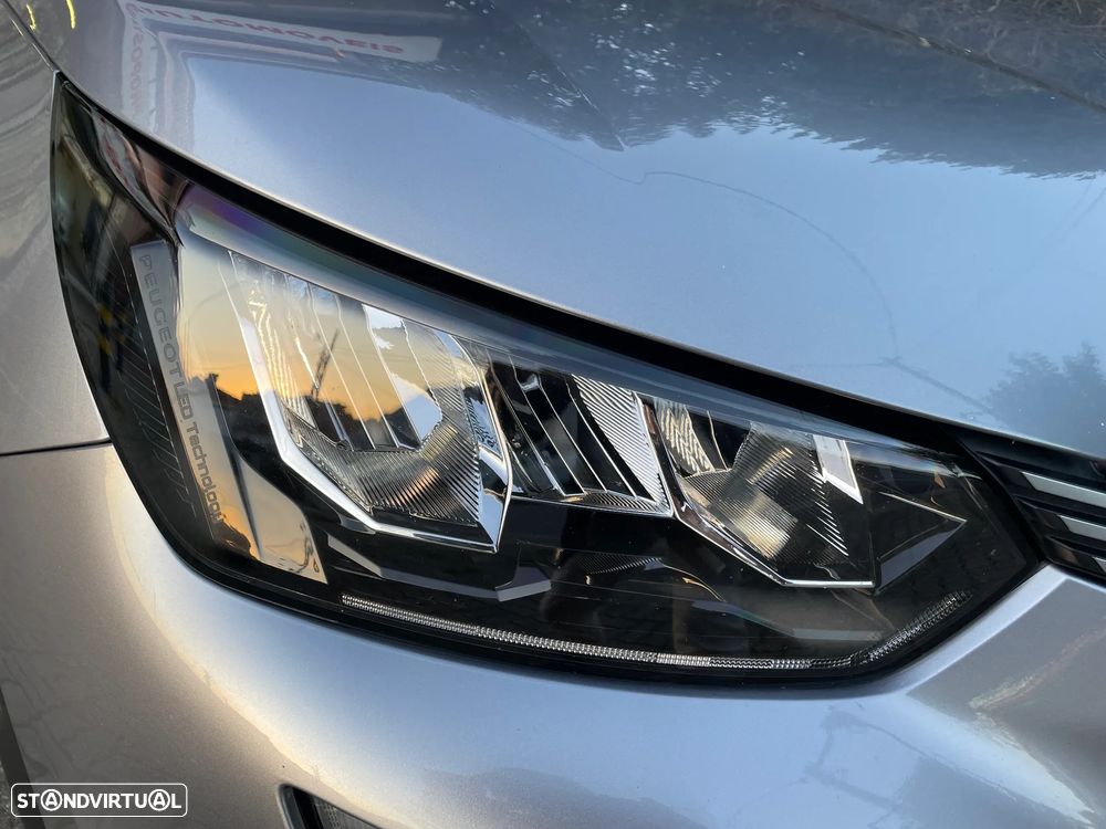 Peugeot e-2008 50 kWh Active Pack - 13