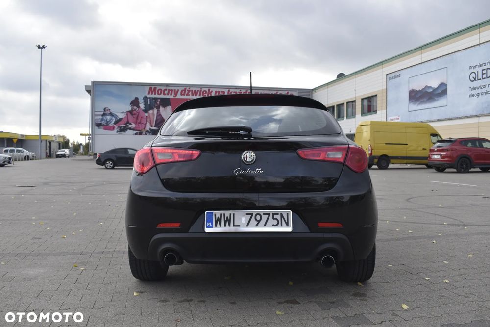 Alfa Romeo Giulietta 2.0 JTDM Distinctive - 5