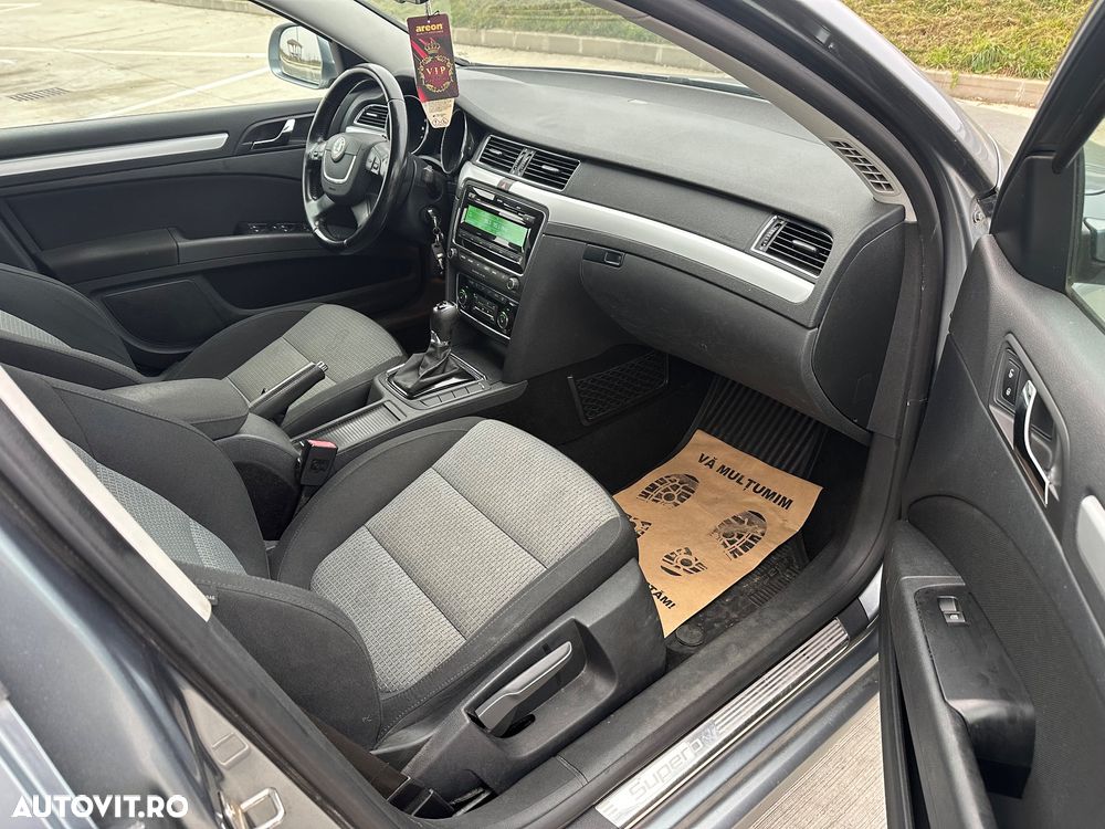 Skoda Superb 2.0 TDI 4x4 DSG Exclusive - 12