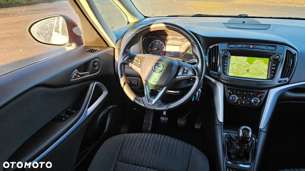 Opel Zafira - 22