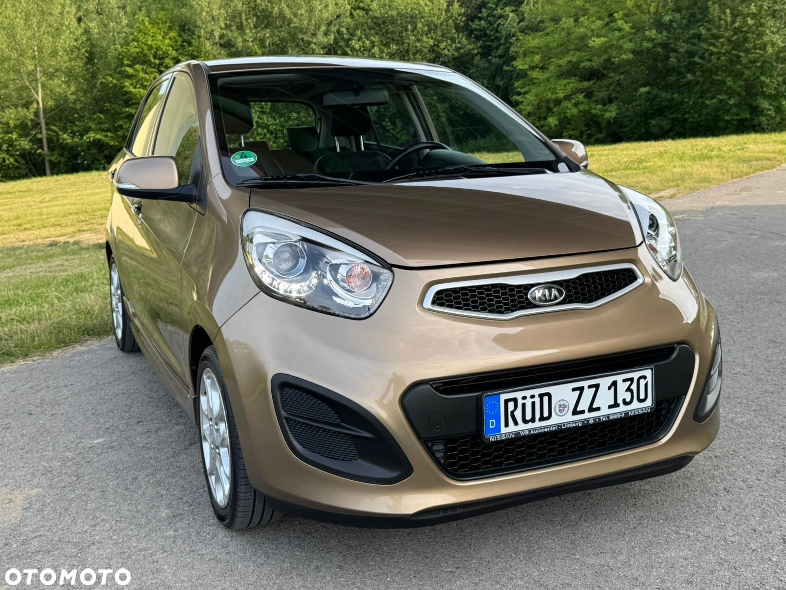 Kia Picanto 1.2 Fifa World Cup Edition - 10
