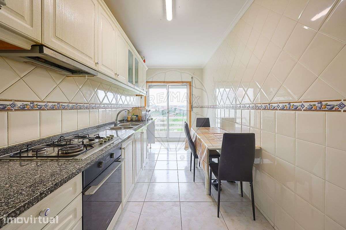 Apartamento T2 para arrendamento - Grande imagem: 2/19