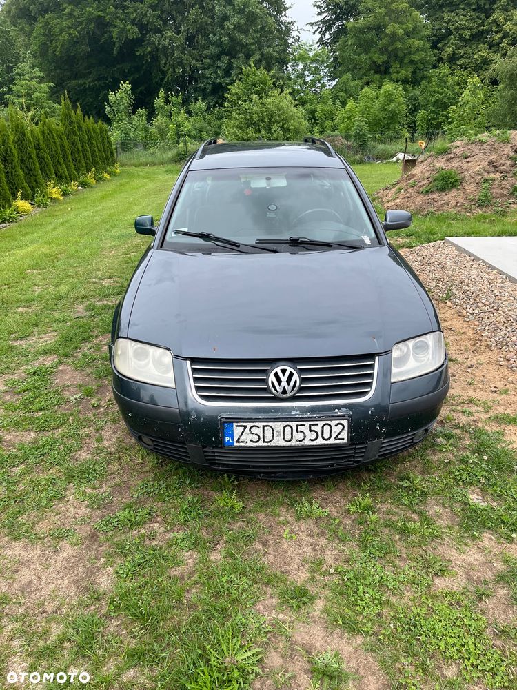 Volkswagen Passat 1.9 TDI Highline - 1