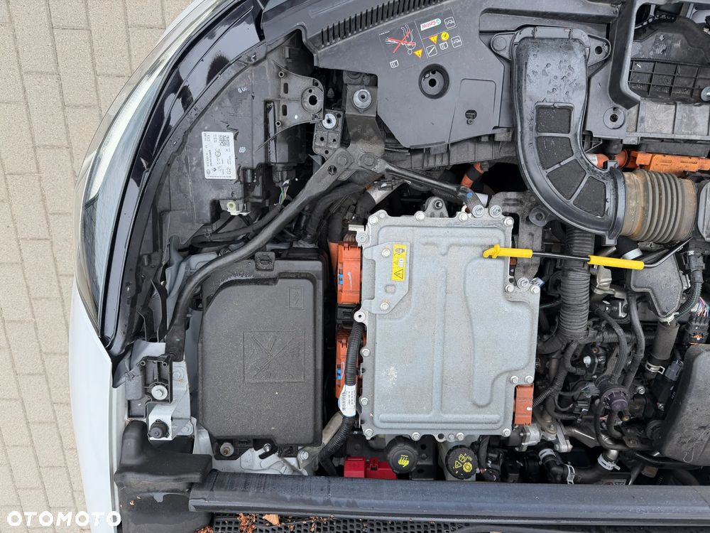 Renault Captur E-TECH 160 INTENS - 34