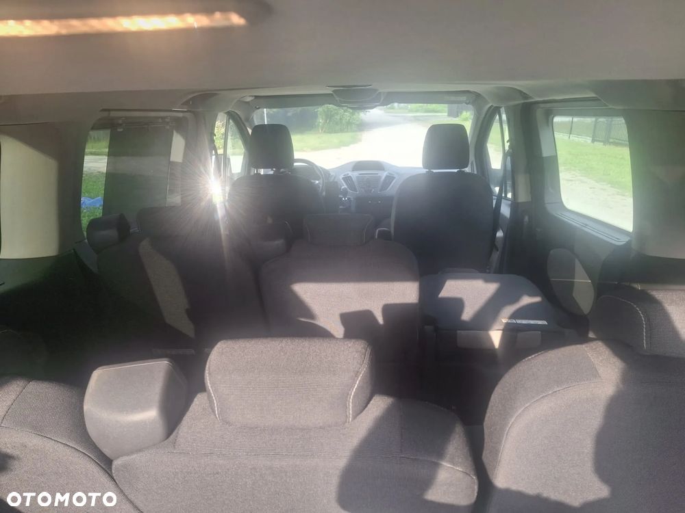 Ford Tourneo Custom - 10