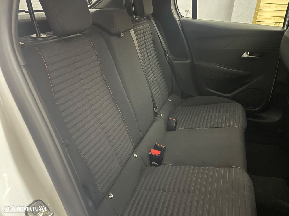 Peugeot 208 1.2 PureTech Active Pack - 21