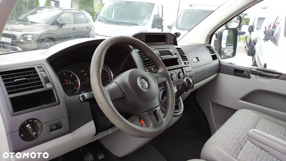 Volkswagen Transporter - 25