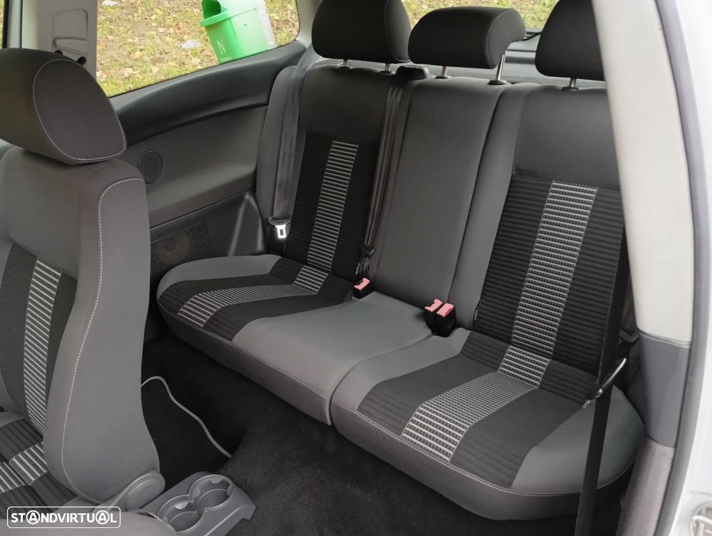 VW Polo 1.4 TDi Confortline - 17