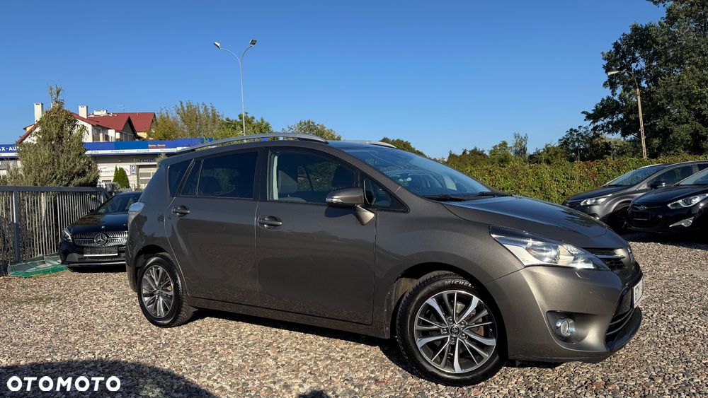Toyota Verso 1.8 Premium EU5 7os - 18